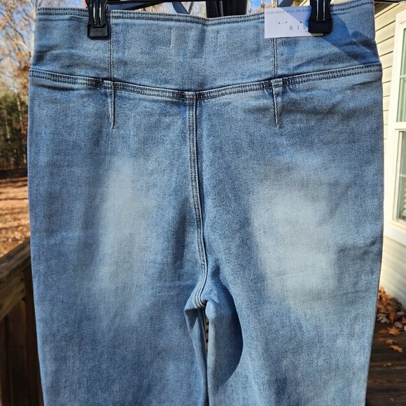 New NWT Risen High Rise Wide Leg Flare Jeans Women’s Size 15 / 32 Stretch - Picture 3 of 9